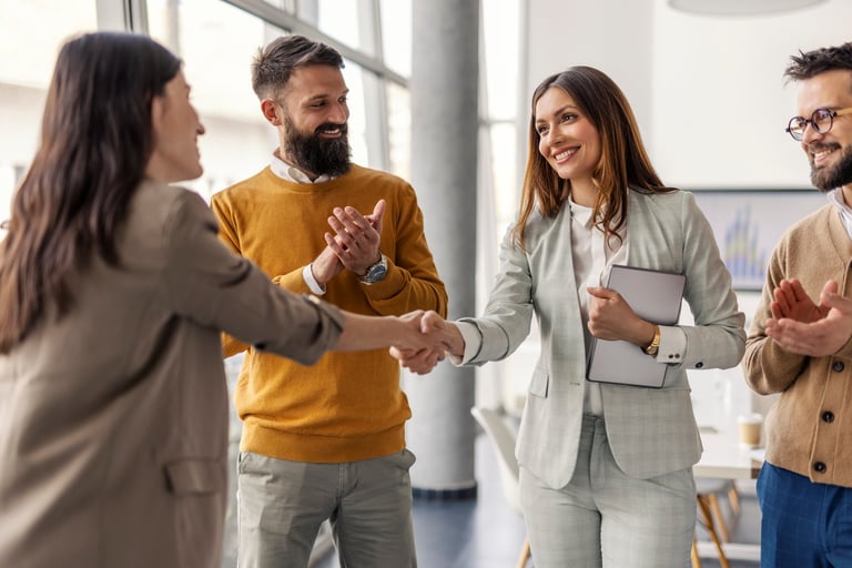 Turkish immigration lawyer consulting with business professional about work permit requirements